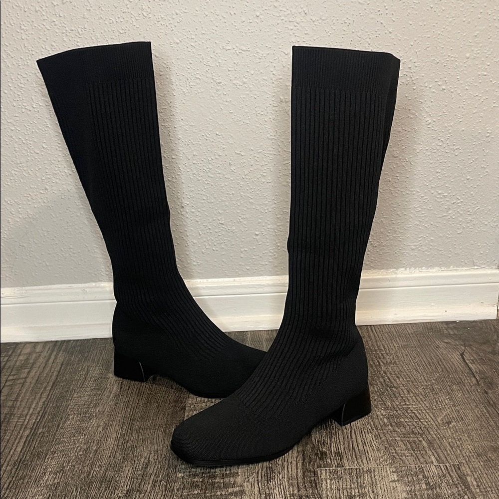Chic Black Knit Knee Boots
